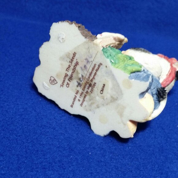 Mary's Moo Moos Sowing The Seeds Of Friendship Figurine 207004 Cow In Garden - Picture 10 of 10